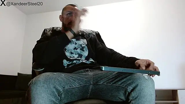 Snapshot of Xandeer_Steel chatting on 10-03-25, 05:48 Xandeer Steel online show from 10-03-25, 05:48