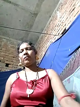 Snapshot of Savita992 chatting on 04-27-26, 03:10 Savita992 online show from 04-27-26, 03:10