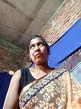 Snapshot of Savita992 chatting on 04-29-26, 04:05 Savita992 online show from 04-29-26, 04:05