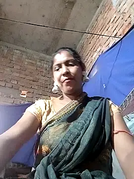 Snapshot of Savita992 chatting on 04-30-26, 06:42 Savita992 online show from 04-30-26, 06:42
