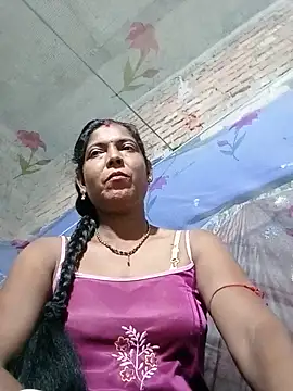 Snapshot of Savita992 chatting on 05-30-26, 07:33 Savita992 online show from 05-30-26, 07:33