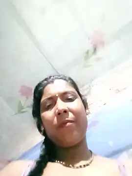 Snapshot of Savita992 chatting on 06-01-26, 07:48 Savita992 online show from 06-01-26, 07:48