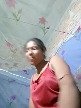 Snapshot of Savita992 chatting on 06-10-26, 09:35 Savita992 online show from 06-10-26, 09:35
