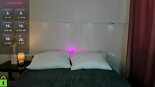 Snapshot of Adelina_Bliss chatting on 03-10-26, 09:14 Adelina Bliss online show from 03-10-26, 09:14