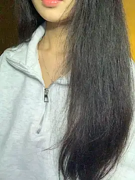 Nhinhi18 online show from 02-11-26, 05:29