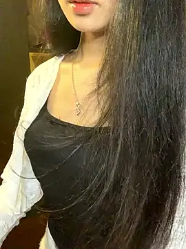 Nhinhi18 online show from 04-03-26, 03:21