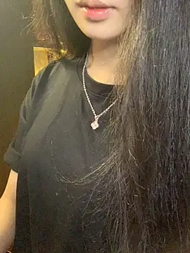 Nhinhi18 online show from 04-25-26, 03:20