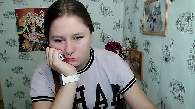 Snapshot of Linda_S_ chatting on 09-09-25, 10:26 Linda S  online show from 09-09-25, 10:26