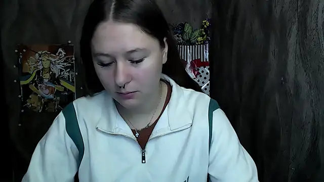 Snapshot of Linda_S_ chatting on 09-19-25, 07:43 Linda S  online show from 09-19-25, 07:43