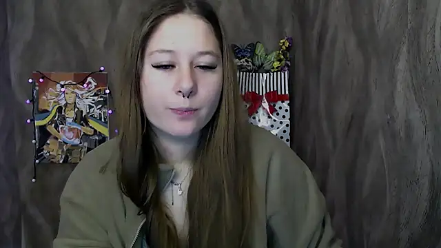 Snapshot of Linda_S_ chatting on 10-10-25, 12:26 Linda S  online show from 10-10-25, 12:26