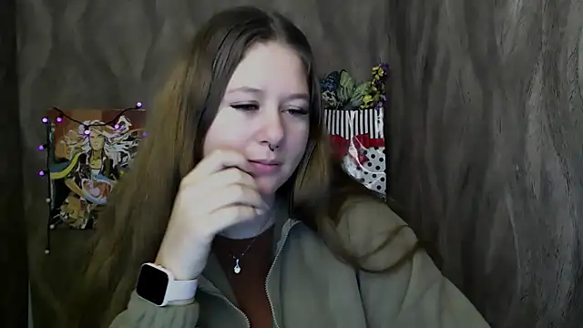 Snapshot of Linda_S_ chatting on 10-15-25, 05:51 Linda S  online show from 10-15-25, 05:51