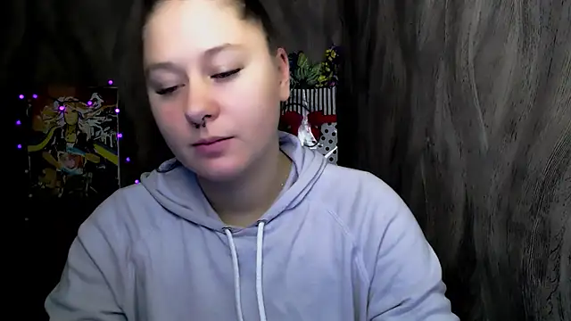 Linda S  online show from 12-22-25, 02:14