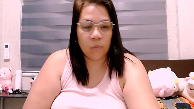 Snapshot of Saint_flowerxxx chatting on 09-21-25, 02:29 Saint flowerxxx online show from 09-21-25, 02:29