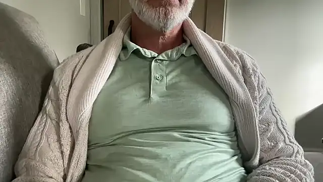 Snapshot of braselton06 chatting on 09-26-25, 01:48 braselton06 online show from 09-26-25, 01:48