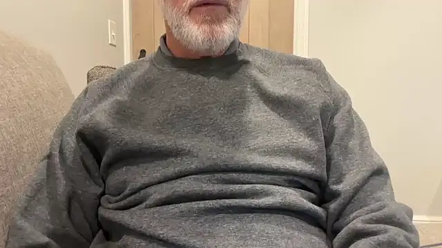 Snapshot of braselton06 chatting on 11-10-25, 12:04 braselton06 online show from 11-10-25, 12:04