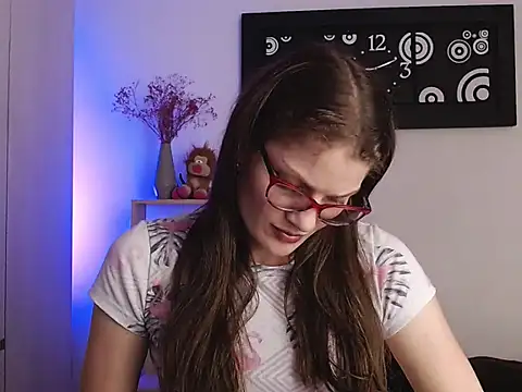 Camila-ventura online show from 10-25-25, 02:13