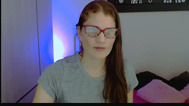 Snapshot of Camila-ventura chatting on 05-11-26, 01:06 Camila-ventura online show from 05-11-26, 01:06