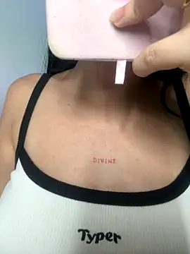 lucy grey25 online show from 11-09-25, 07:12