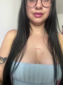 lucy grey25 online show from 02-08-26, 12:25