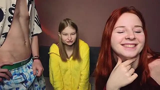 Snapshot of Tea_white chatting on 03-09-26, 02:59 Tea white online show from 03-09-26, 02:59