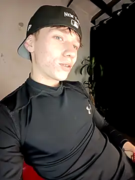 Snapshot of Logan_sixxer chatting on 09-28-25, 09:42 Logan sixxer online show from 09-28-25, 09:42