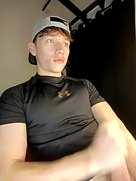 Snapshot of Logan_sixxer chatting on 10-04-25, 10:19 Logan sixxer online show from 10-04-25, 10:19