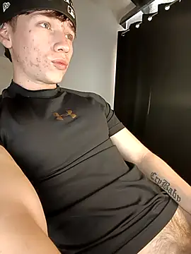 Snapshot of Logan_sixxer chatting on 10-08-25, 09:12 Logan sixxer online show from 10-08-25, 09:12