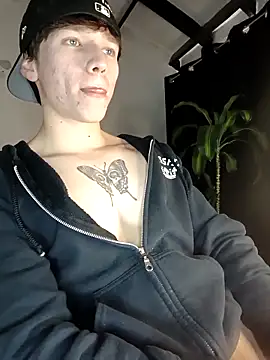 Logan sixxer online show from 11-23-25, 09:14