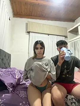 Snapshot of Babylovetiernax chatting on 10-19-25, 04:24 Babylovetiernax online show from 10-19-25, 04:24