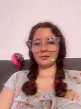 Sharon Black online show from 04-24-26, 02:08