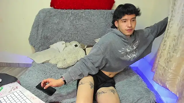  viollette  online show from 10-21-25, 11:05