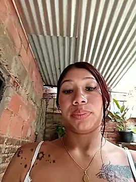 Snapshot of Rous-squir chatting on 05-11-26, 04:04 Rous-squir online show from 05-11-26, 04:04