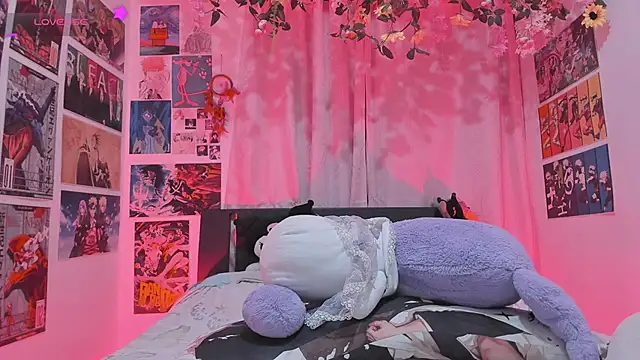 FluffyMelons online show from 04-19-26, 11:07