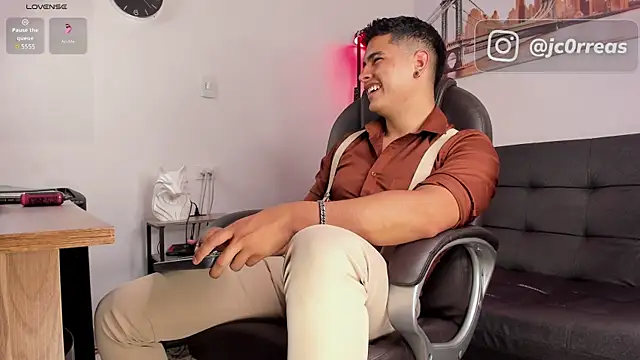  Juanes online show from 11-11-25, 10:32