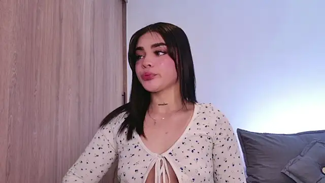 DulceDuarte online show from 12-05-25, 01:03