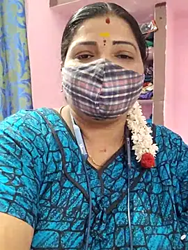 Snapshot of lathikaqueentamil chatting on 10-06-25, 06:22 lathikaqueentamil online show from 10-06-25, 06:22