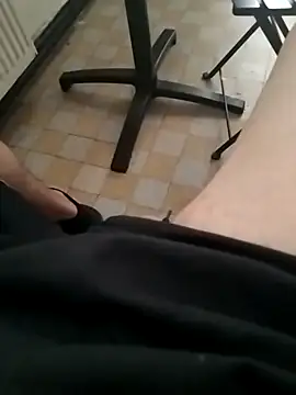 Snapshot of JuicyBigcock@xh chatting on 05-30-26, 12:24 JuicyBigcockxh online show from 05-30-26, 12:24