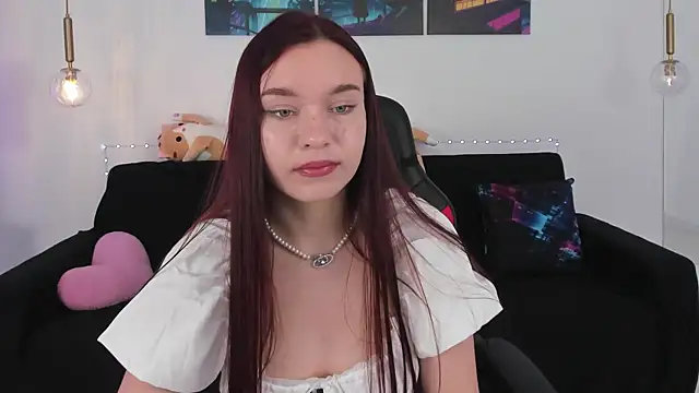 NoraHaynes online show from 09-23-25, 03:09