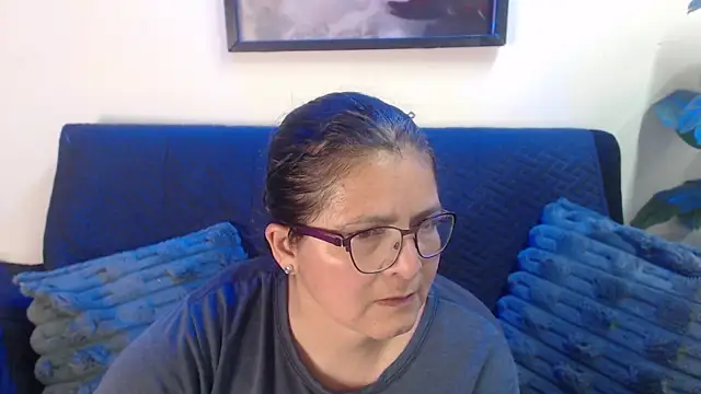 Linda banks  online show from 12-21-25, 01:57