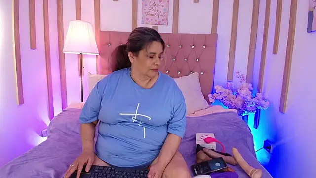 bonny wild online show from 03-19-26, 08:35