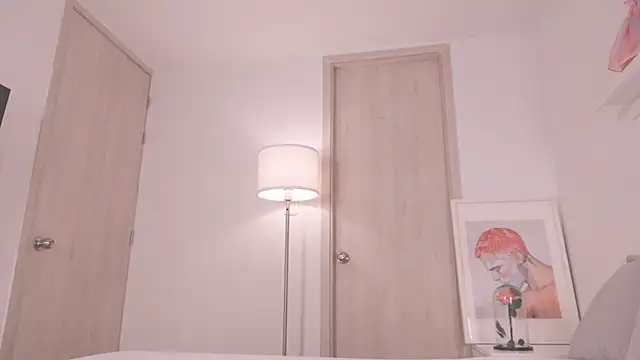 moon angels online show from 02-25-26, 01:54