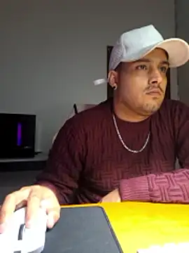 Mineirinhoot online show from 01-14-26, 04:07