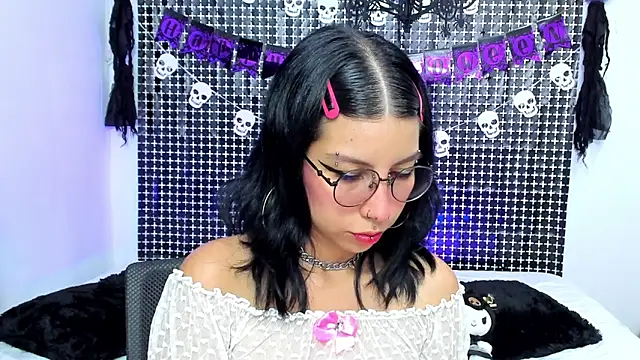 Rose 72 online show from 10-10-25, 10:20