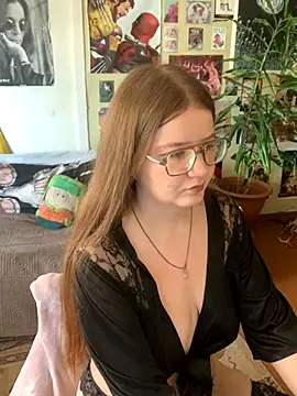 Sienna-Cow online show from 09-10-25, 10:37