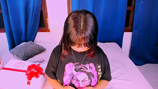 nahomy ryans online show from 09-25-25, 07:23