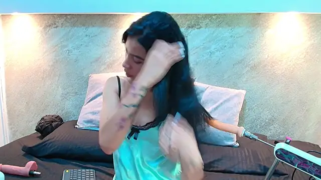 Snapshot of Dixie_grey1 chatting on 10-02-25, 02:13 Dixie grey1 online show from 10-02-25, 02:13