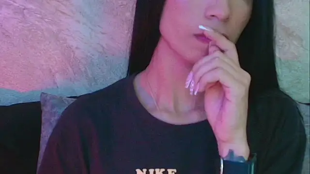 Snapshot of Dixie_grey1 chatting on 11-14-25, 02:16 Dixie grey1 online show from 11-14-25, 02:16