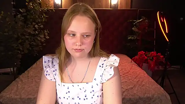 CrystallPaws online show from 06-09-26, 05:41