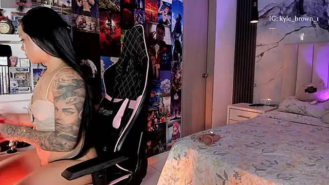 soy kylebrown online show from 11-02-25, 04:20