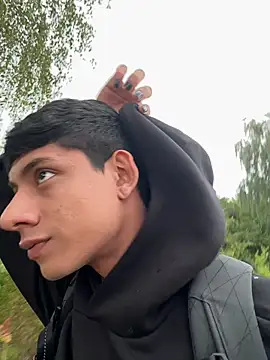 Snapshot of jim_dj chatting on 09-11-25, 02:06 jim dj online show from 09-11-25, 02:06